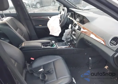 2013 Mercedes-Benz C 300 Sport 4Matic from USA, damaged, VIN WDDGF8AB4DA798231